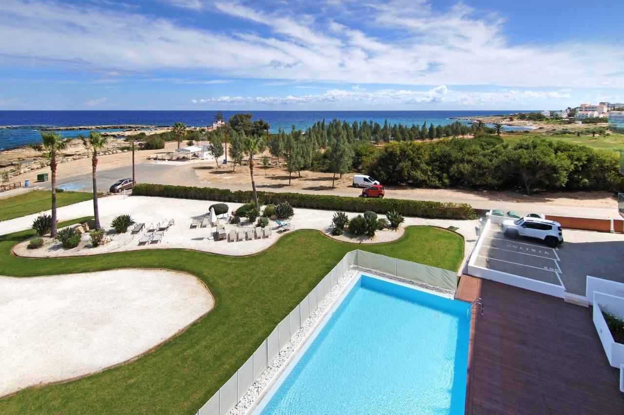 Apartment Josephine - Beachfront プロタラス エクステリア 写真