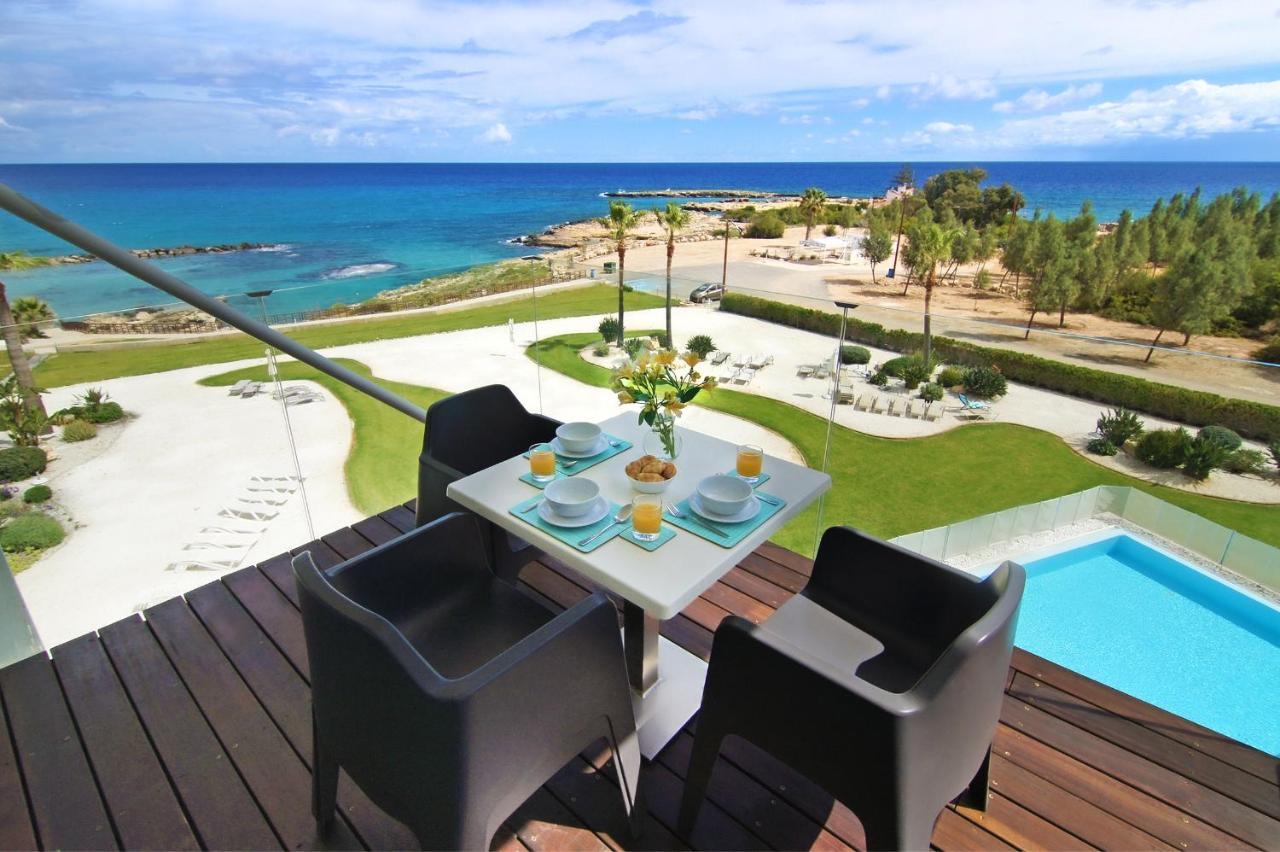 Apartment Josephine - Beachfront プロタラス エクステリア 写真